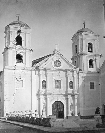 San Agustin Church, Manila, after 1883 earthquake (image)
